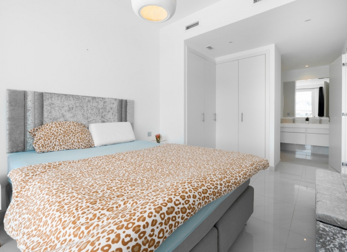 Apartamento Planta Media en Estepona - 10