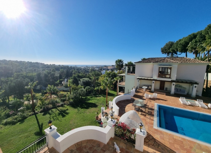 Villa Detached in Benahavís - 1