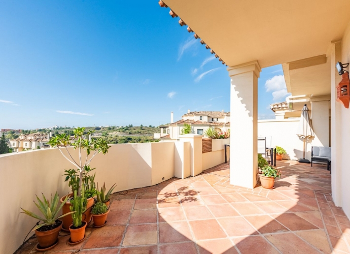 Apartment Middle Floor in Benahavís - 2