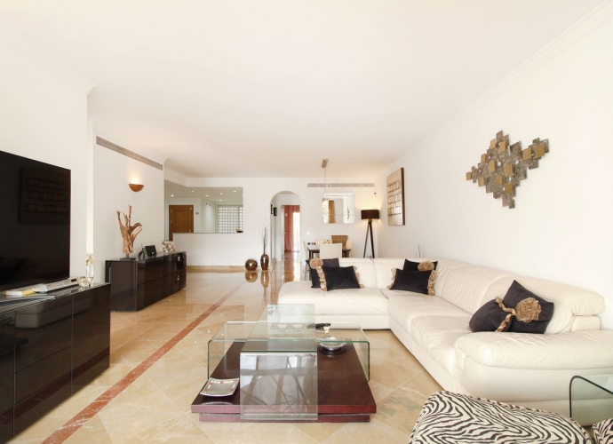 Apartamento Planta Baja en La Quinta - 4