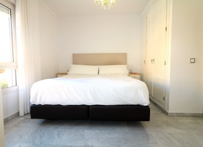 Apartment Middle Floor in San Pedro de Alcántara San Pedro del Mar  - 4