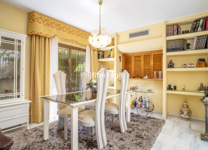 Villa Detached in Nueva Andalucía - 7