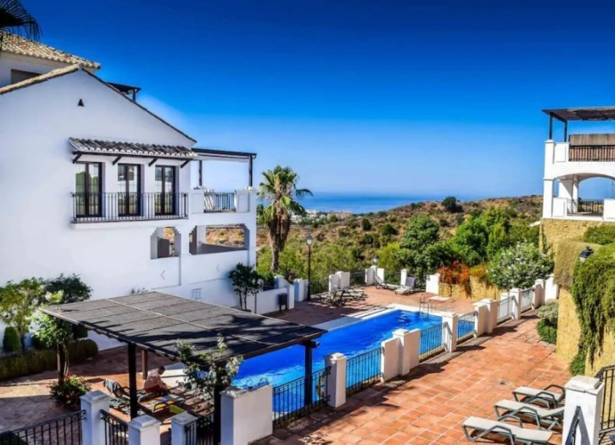 Apartment Penthouse Duplex in Los Monteros - 2