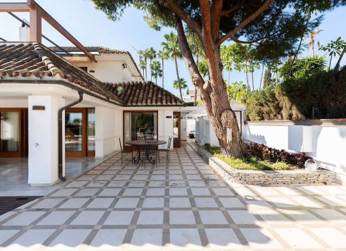 Villa Independiente en Nueva Andalucía Villas en Nueva Andalucia  - 2