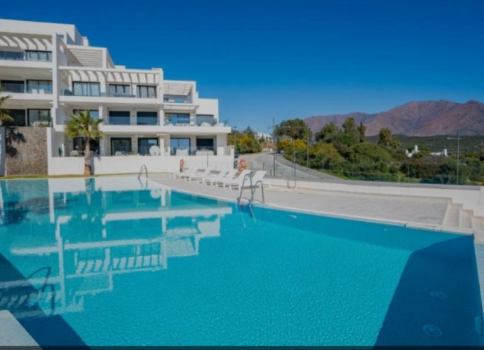 Apartment Penthouse in Estepona - 2