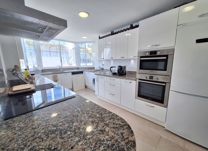 Apartment Ground Floor in Estepona - 4