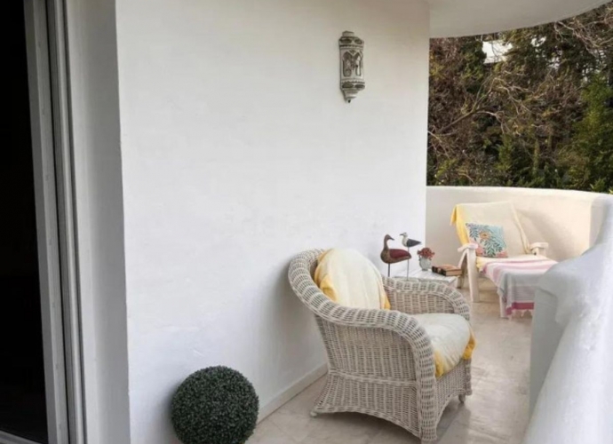 Apartamento Planta Media en The Golden Mile Marbella Real  - 10