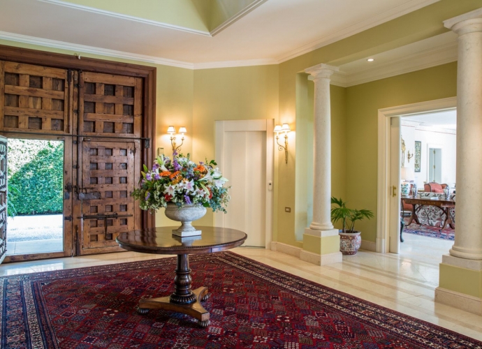 Villa Detached in Los Monteros - 7