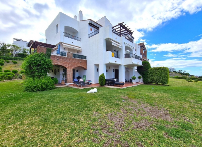 Apartamento Planta Baja en Benahavís - 1