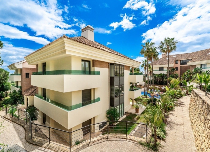 Apartment Middle Floor in Los Monteros - 5