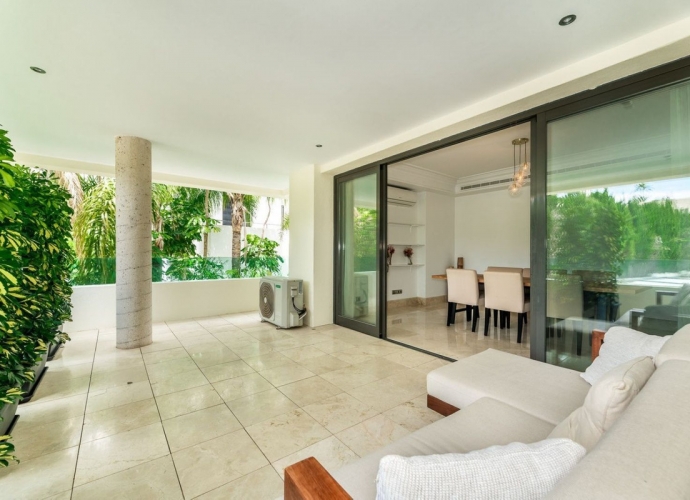 Apartment Middle Floor in Los Monteros - 6
