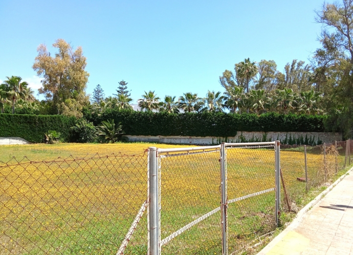 Plot Land in Guadalmina Baja - 2