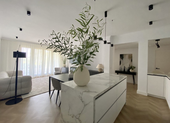 Apartamento Planta Baja en New Golden Mile - 9