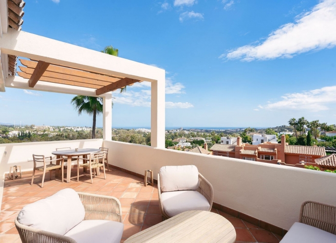 Apartamento Planta Media en Nueva Andalucía Palacetes los Belvederes  - 3