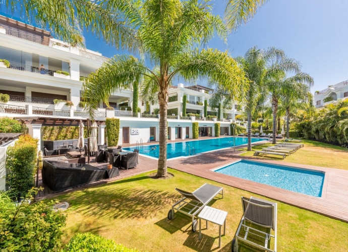 Appartement milieu d’Etage situé à Estepona Apartamentos de nueva construcción  - 1