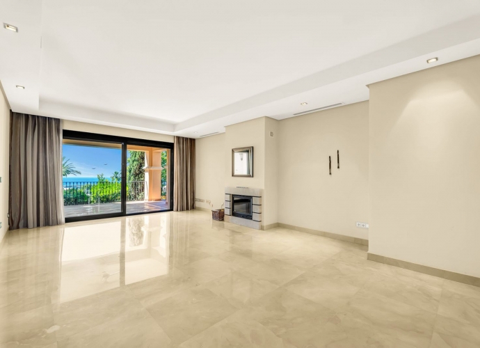 Apartamento Planta Baja en La Quinta - 3