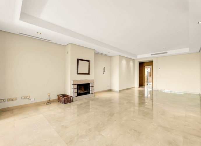 Apartamento Planta Baja en La Quinta - 4