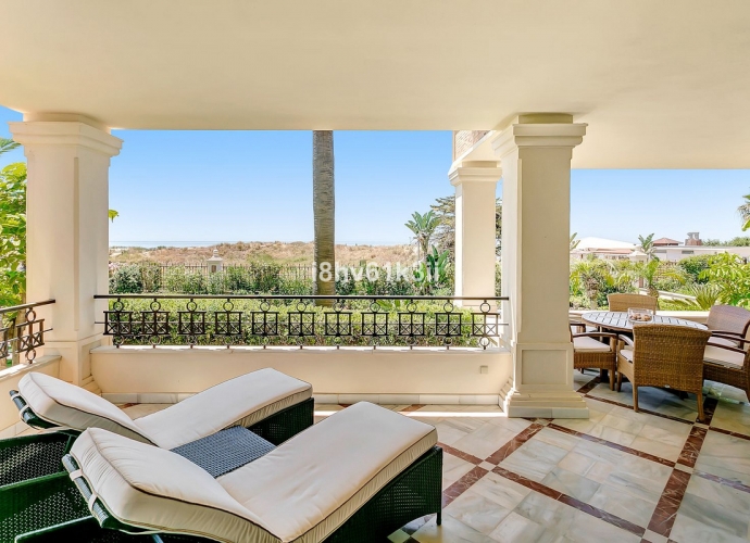 Apartment Ground Floor in Los Monteros - 9