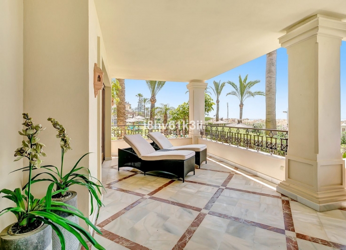 Apartment Ground Floor in Los Monteros - 10