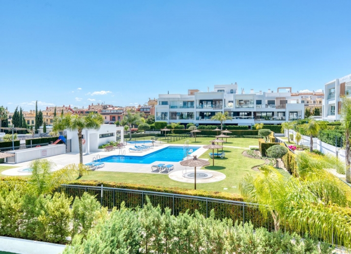 Appartement milieu d’Etage situé à Estepona Apartamentos de nueva construcción  - 3