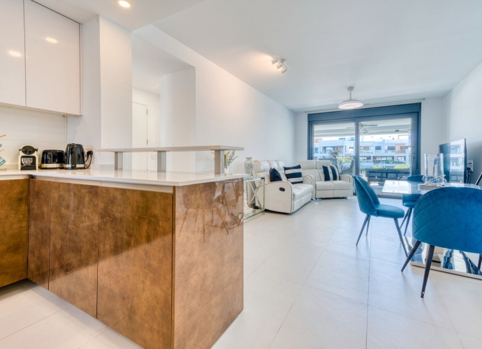 Appartement milieu d’Etage situé à Estepona Apartamentos de nueva construcción  - 4