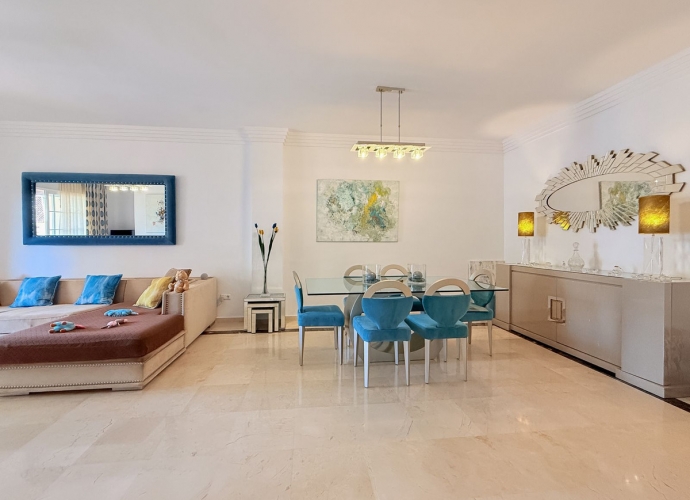 Apartamento Planta Media en Nueva Andalucía River Garden  - 3