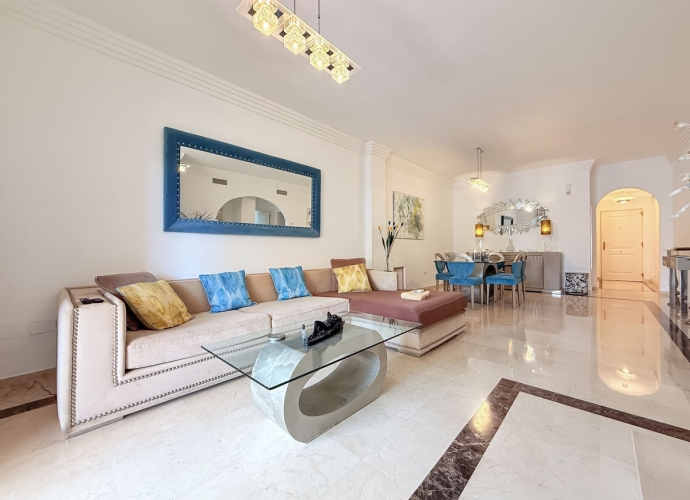 Apartamento Planta Media en Nueva Andalucía River Garden  - 5