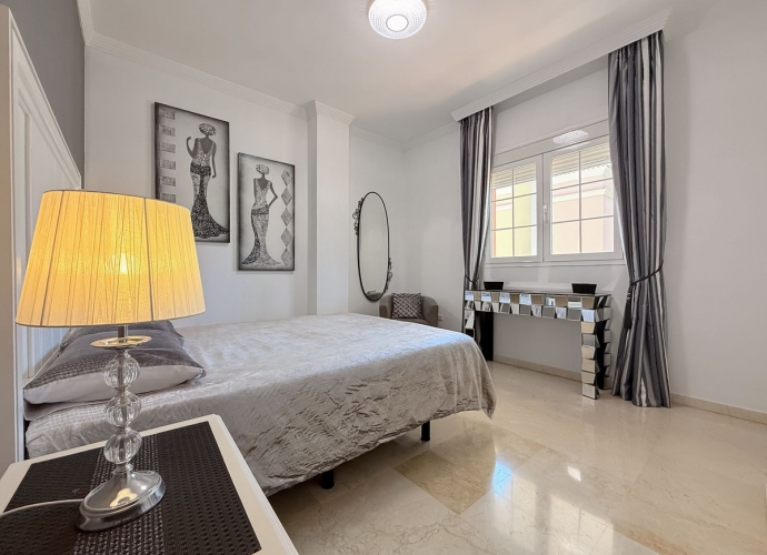 Apartamento Planta Media en Nueva Andalucía River Garden  - 7
