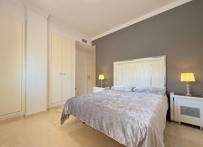Apartamento Planta Media en Nueva Andalucía River Garden  - 9