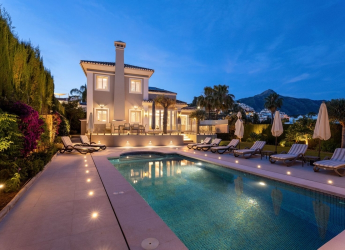 Villa Independiente en Nueva Andalucía Villas en Nueva Andalucia  - 1