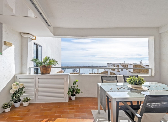 Apartamento Planta Media en Puerto Banús - 1