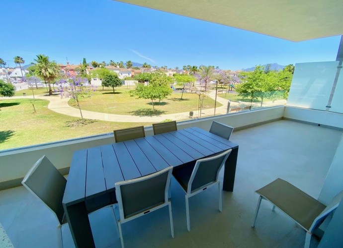 Apartamento Planta Media en Estepona - 4