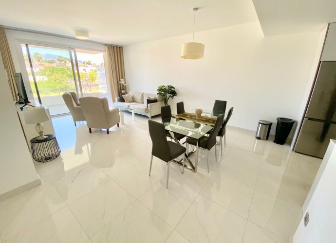 Apartamento Planta Media en Estepona - 5