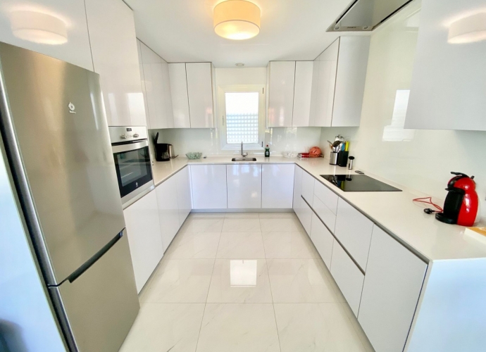 Apartamento Planta Media en Estepona - 7