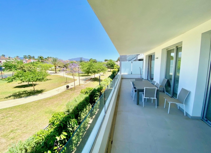 Apartamento Planta Media en Estepona - 9