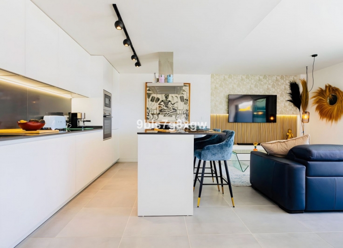 Apartamento Planta Media en New Golden Mile - 3