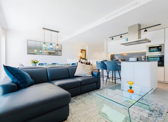 Apartamento Planta Media en New Golden Mile - 4