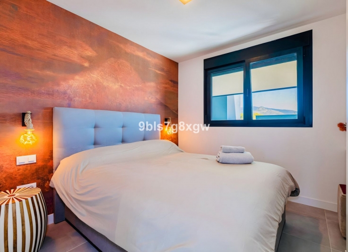 Apartamento Planta Media en New Golden Mile - 8