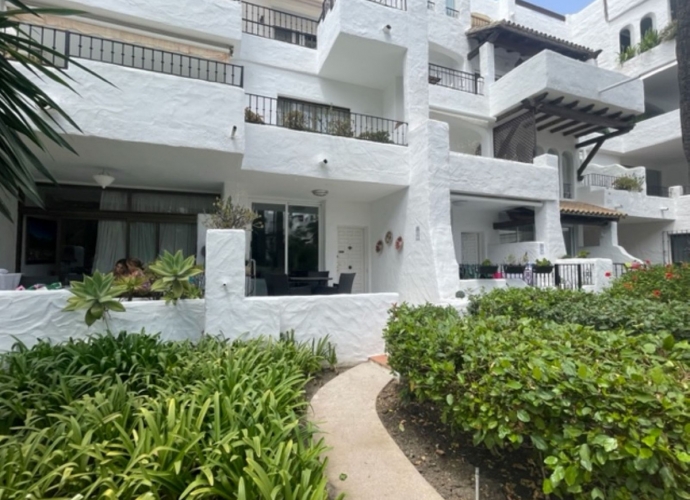 Apartamento Planta Baja en Puerto Banús - 1