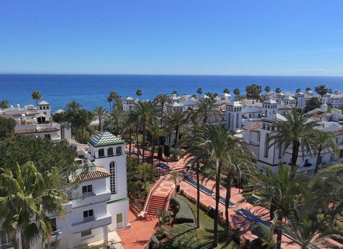 Adosado en Estepona - 1