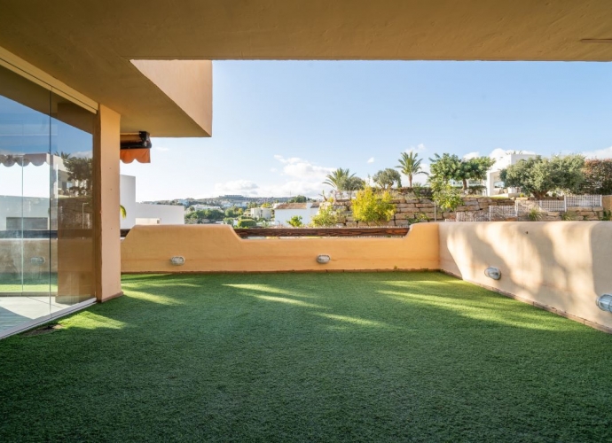 Apartamento Planta Baja en Benahavís Lomas de Conde Luque  - 1