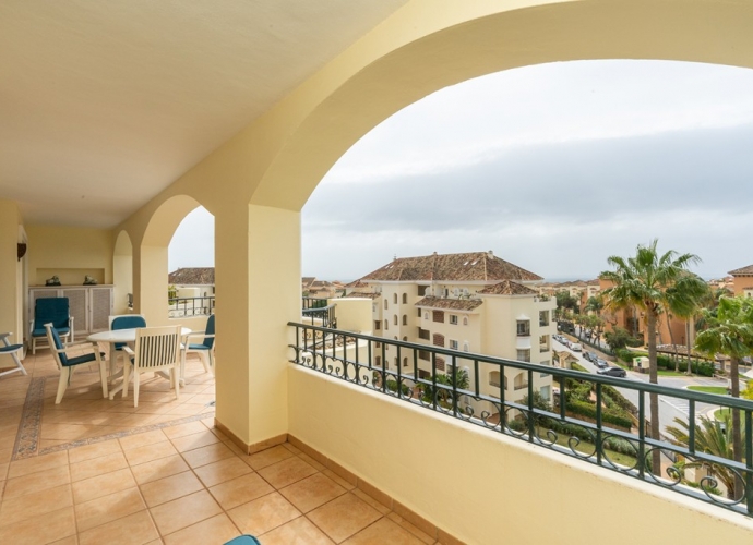 Appartement milieu d’Etage situé à Elviria Hacienda Playa  - 2
