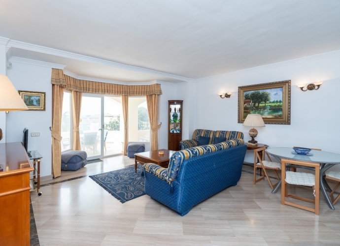 Appartement milieu d’Etage situé à Elviria Hacienda Playa  - 4