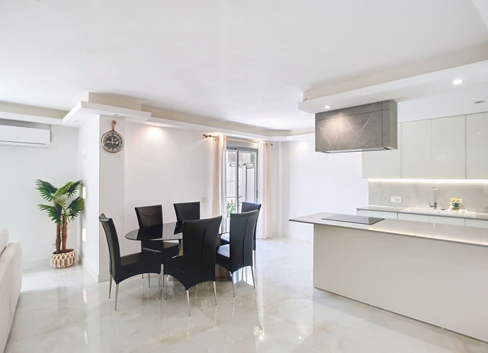 Apartamento Planta Media en Estepona - 5