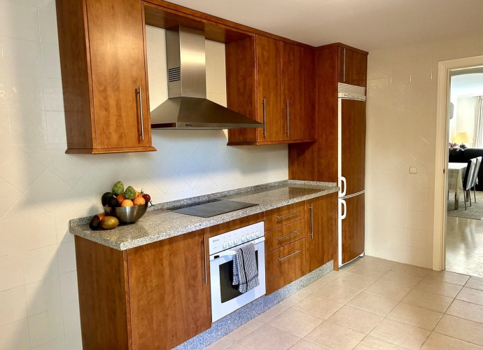 Apartment Middle Floor in Elviria Santa María Village  - 9