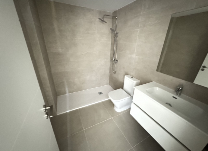 Apartamento Planta Media en Estepona - 3