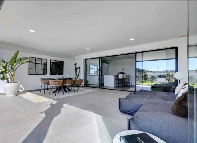 Apartamento Planta Baja en Estepona - 3