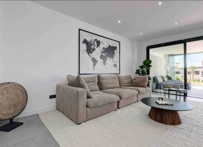 Apartamento Planta Baja en Estepona - 8