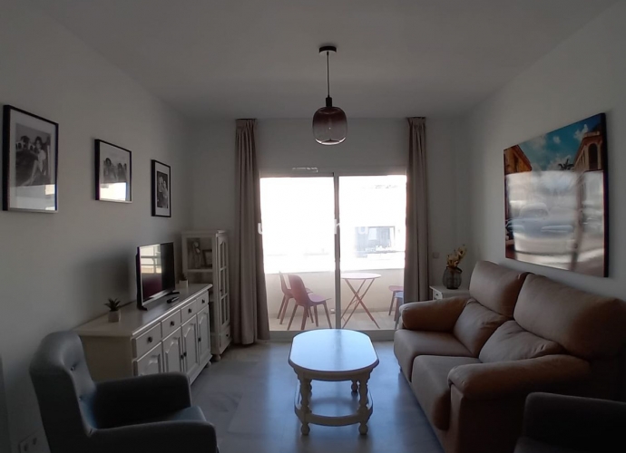 Apartamento Planta Media en Estepona - 4