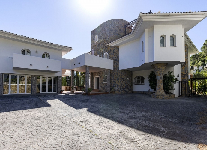 Villa Independiente en Benahavís - 1